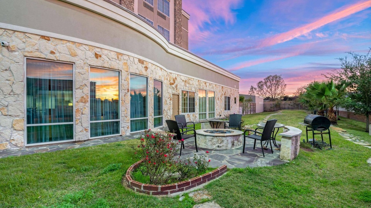 Willowbrook Hotel | La Quinta by Wyndham Houston Willowbrook Vintage Park