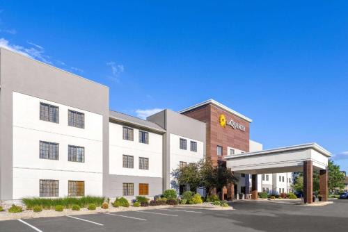 Kokomo Hotel | La Quinta by Wyndham Kokomo