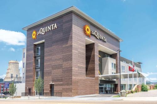 Downtown Memphis Hotel | La Quinta by Wyndham Memphis Downtown