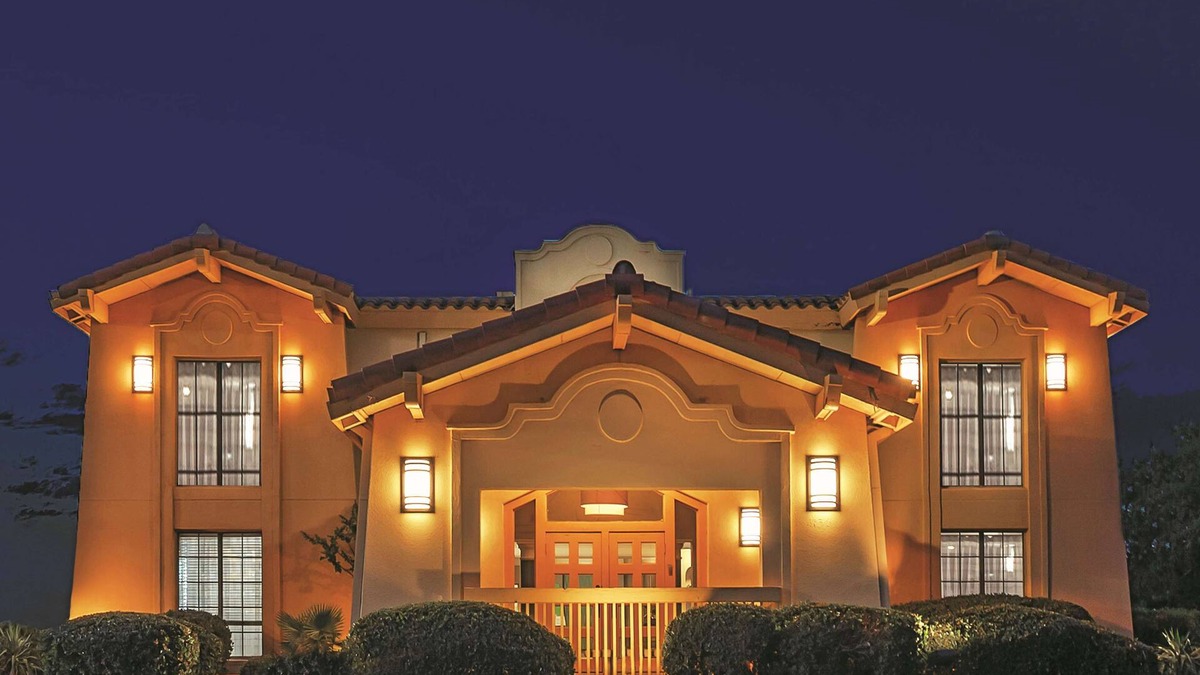 Midland Hotel | La Quinta Inn by Wyndham Midland