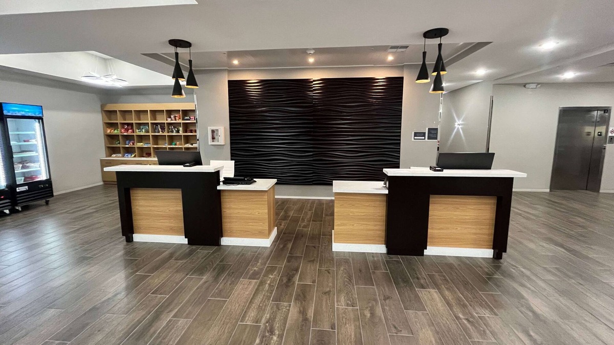 Coralville Hotel | La Quinta Inn & Suites by Wyndham Coralville Iowa City