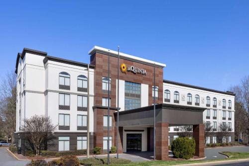 Mooresville Hotel | La Quinta Inn & Suites by Wyndham Mooresville