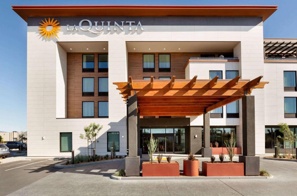 Southwest Santa Rosa Hotel | La Quinta Inn & Suites by Wyndham Santa Rosa Sonoma