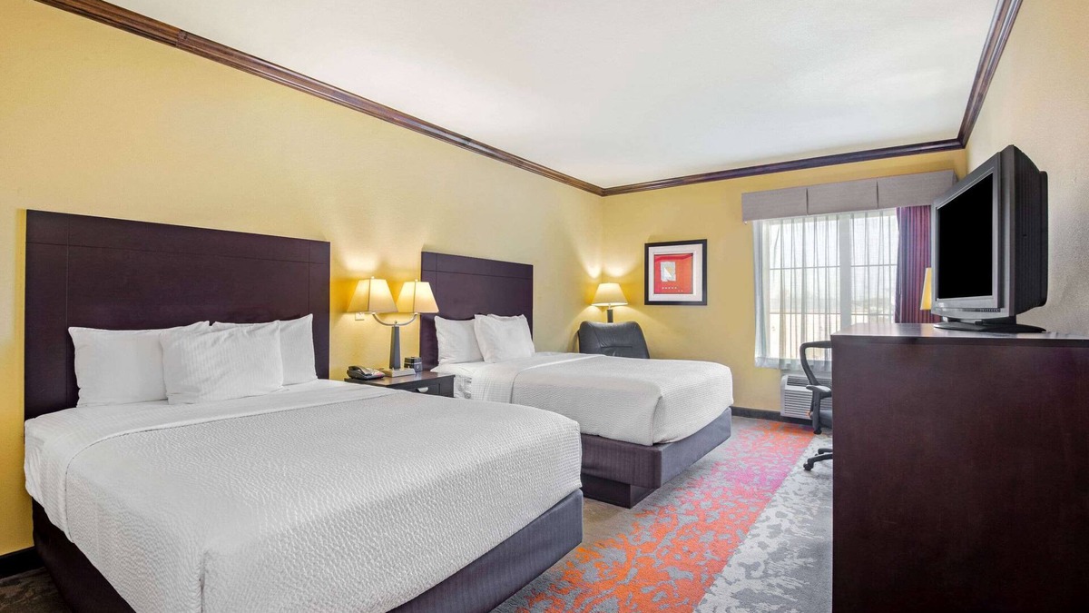Eastland Hotel | La Quinta Inn & Suites by Wyndham Eastland