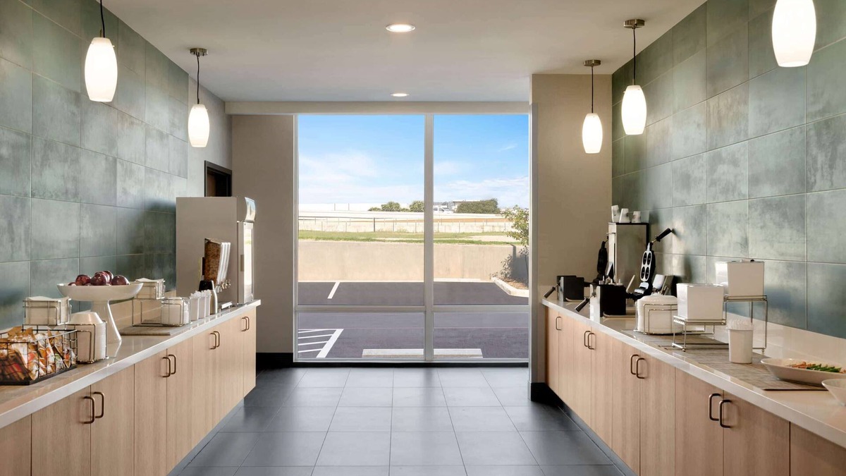 West San Antonio Hotel | La Quinta Inn & Suites by Wyndham San Antonio Seaworld/LAFB