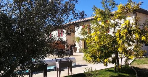 Salles Bed & Breakfast | La résinière