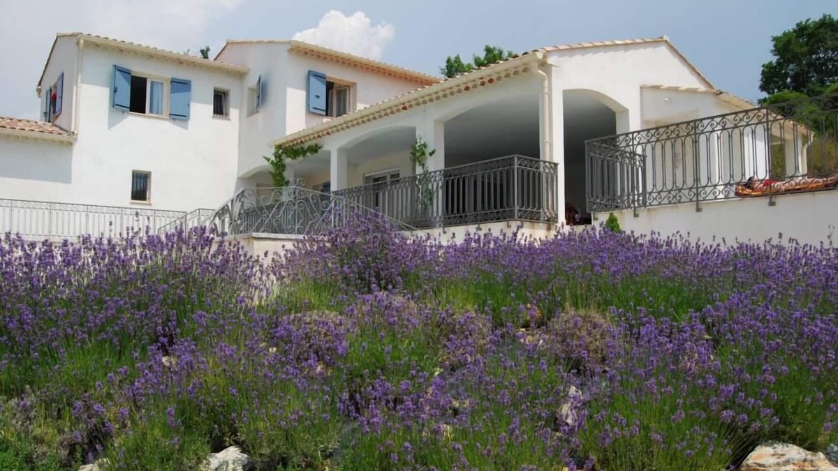 Montagnac-Montpezat Villa | La Rabasse holiday