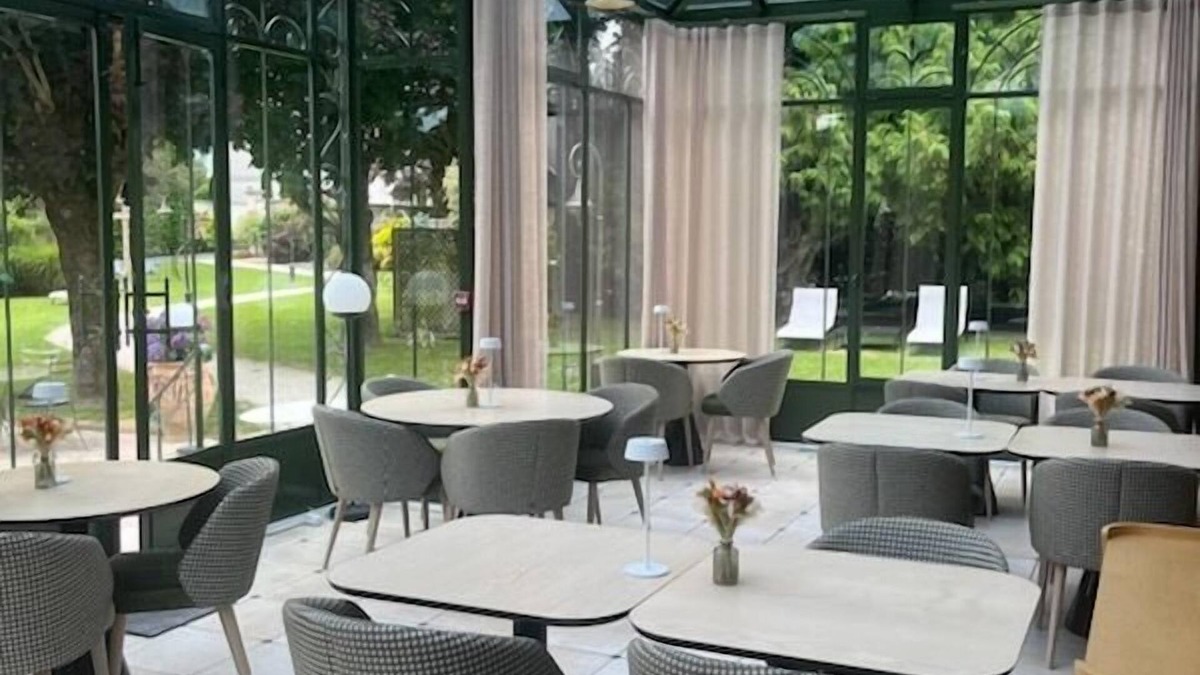 Marcey-les-Greves Hotel | La Ramade