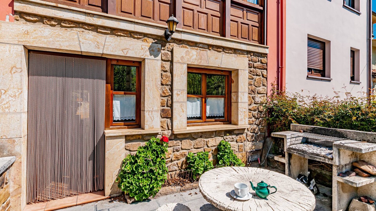 Inguanzo Cottage | La Regoria Rural House (Inguanzo de Cabrales, Asturias)