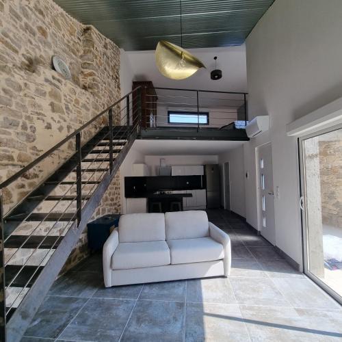 Compregnac Apartment | La Remise