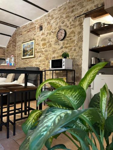 Stimigliano Apartment | La Residenza Del Vescovo