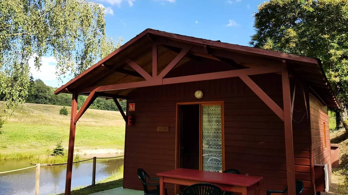 Abjat-sur-Bandiat Ski Chalet | La Ripole Campsite * - Chalet Campahutte 3 rooms 4 people Without Toilet blocks