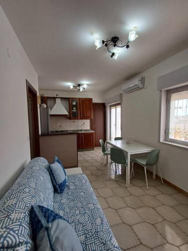 Santa Teresa di Riva Apartment | La Riva blu