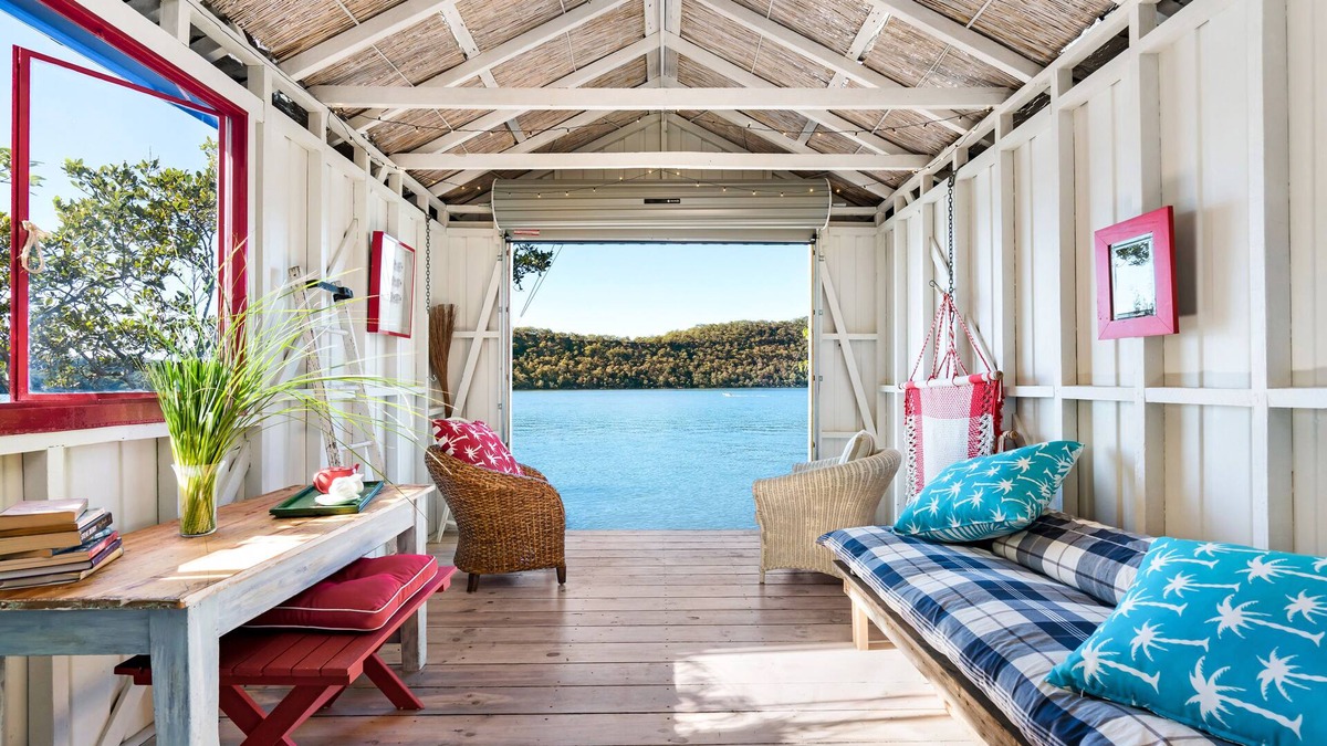 Bar Point Cottage | LA RIVERAINE Luxury Cottage for Two, Heated Pool/Spa & a Boathouse on the Water