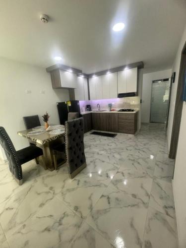 Cali Apartment | La Roca 201