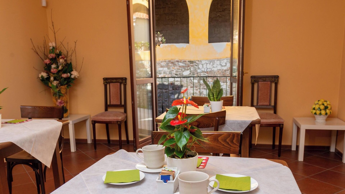 Serravalle Pistoiese Bed & Breakfast | LA ROCCA RELAIS