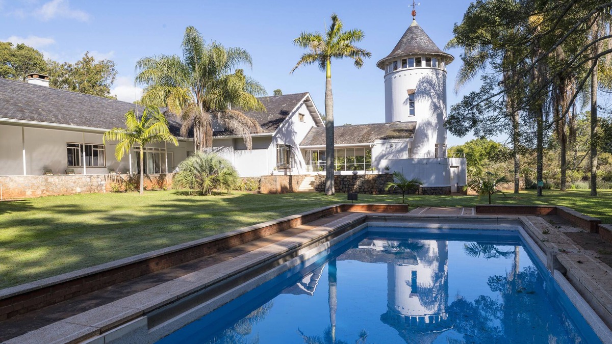 Zimbabwe House | La Rochelle Country House and Spa