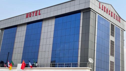 Yaounde Hotel | LA ROCHELLE HOTEL