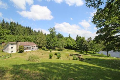 Compreignac House | La rode