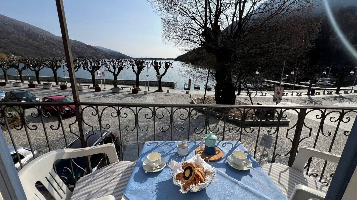 Mergozzo Apartment | La Rondine apartment in Mergozzo lakeview
