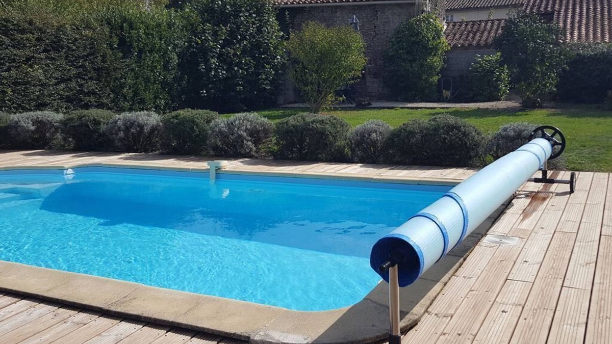 Saint-Juire-Champgillon House | La Roseraie, delightful cottage for 2 with large pool.
