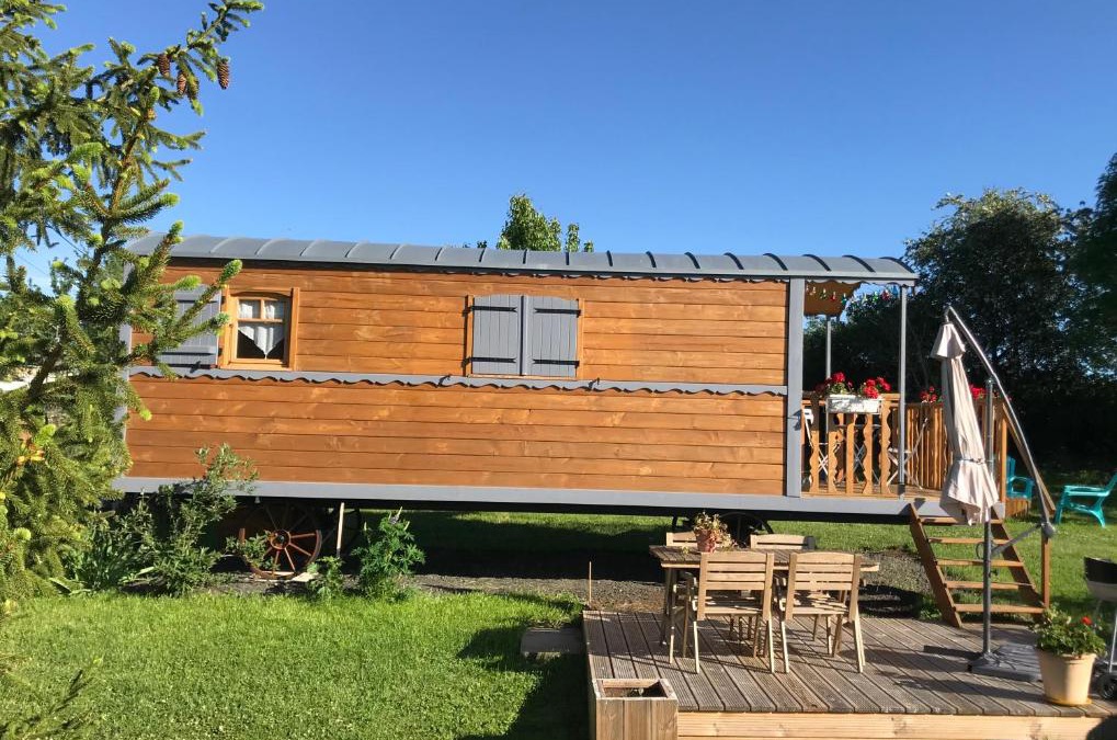 Coltines House | La roulotte au fond du pré