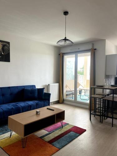Meaux Apartment | La Royauté à 22 min de Disneyland et Center parcs