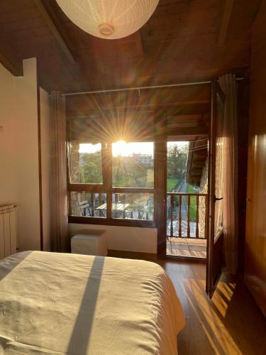 Aviles Apartment | La Santina y su Balcón