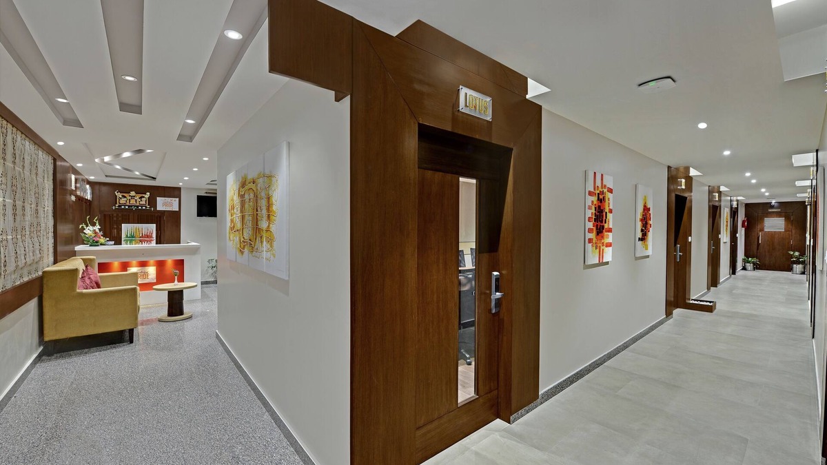 Sahakar Nagar Hotel | La Sara Pride