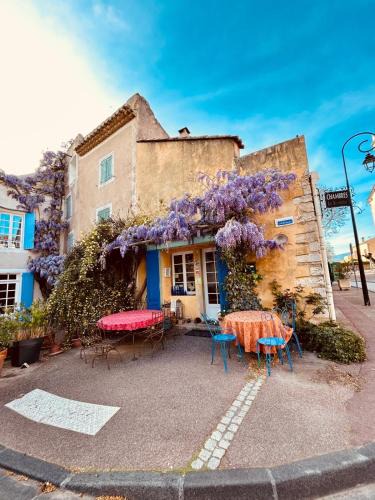 Villes-sur-Auzon House | La Sarrasine