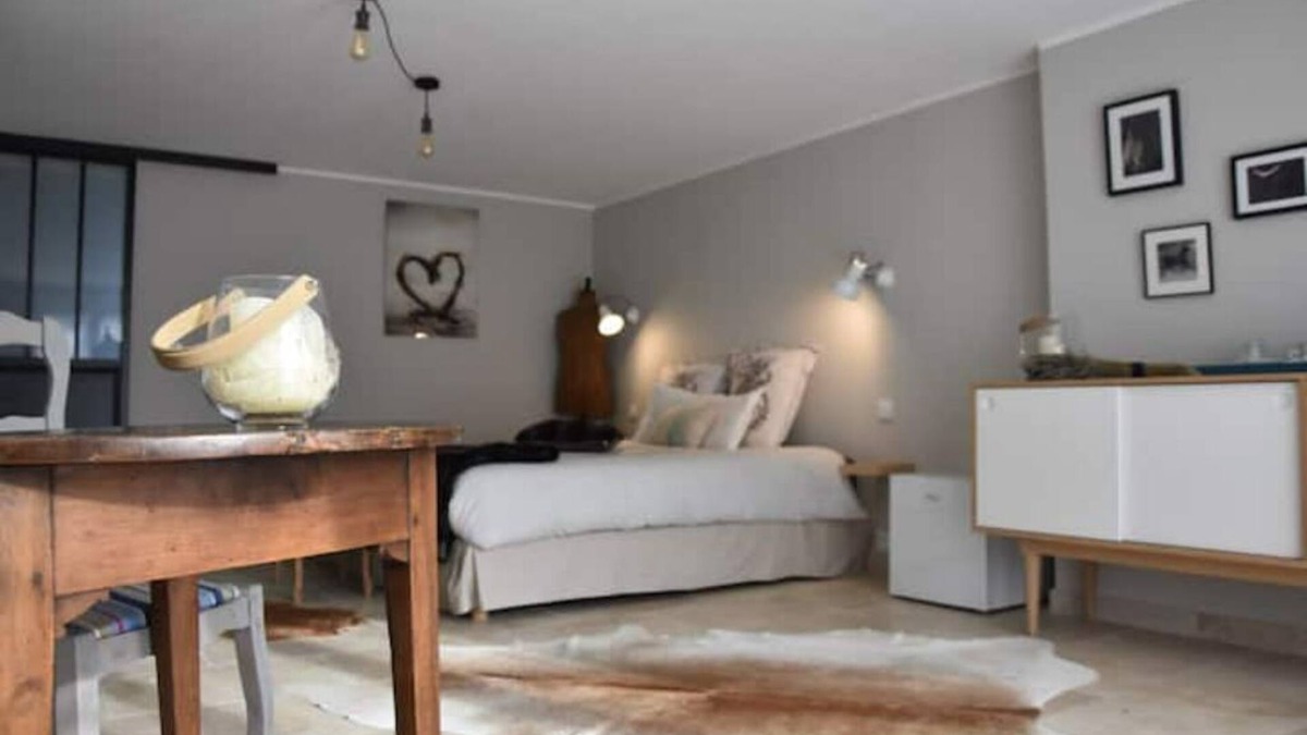 Orgon House | La Secrète Chambre de la Tour