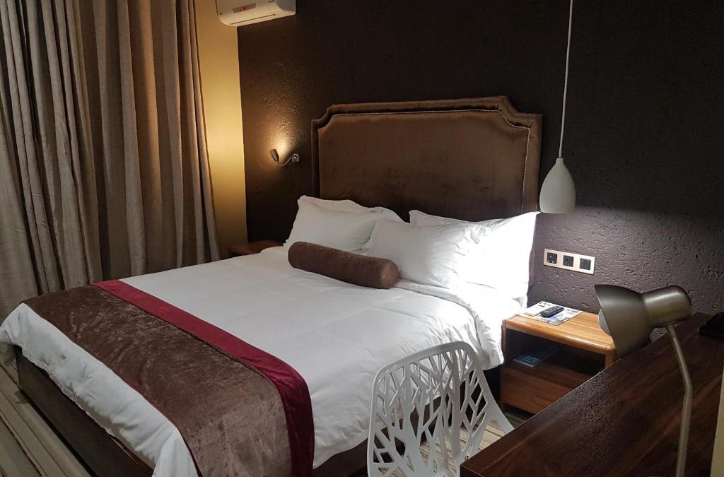 Francistown House | La Signature Guest house