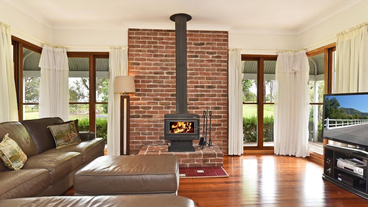 Pokolbin House | La Sila Homestead on Marrowbone - cutest cottage in the Hunter with killer views