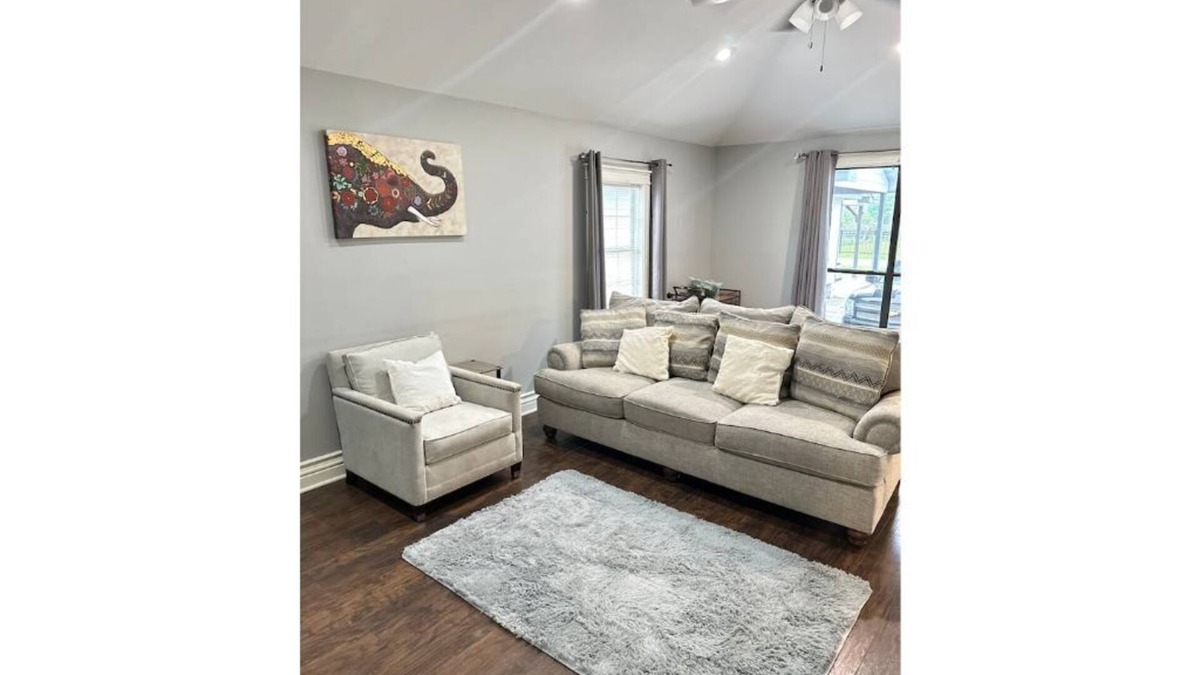 Northeast Houston House | La Silver Casita #1