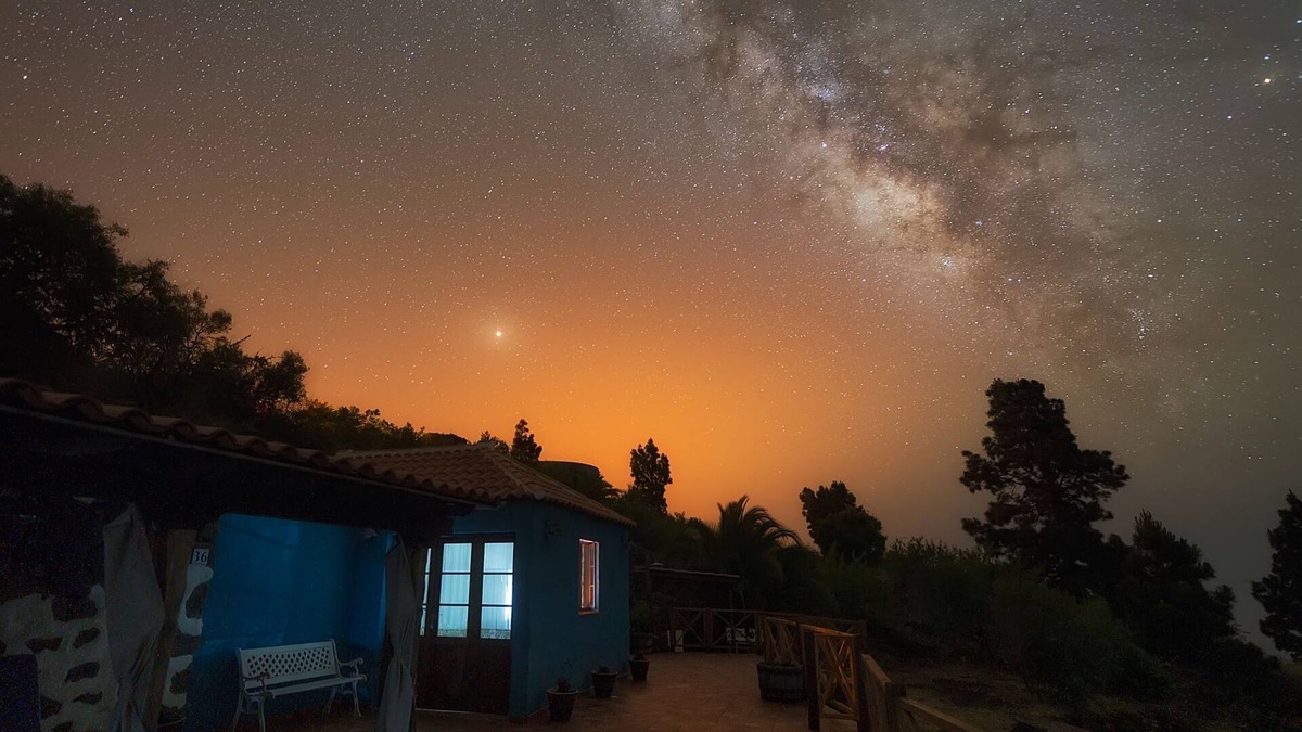 Tijarafe Cottage | La Somadita Tinizara, an intimate Canarian house with views of the sea and the mountains.
