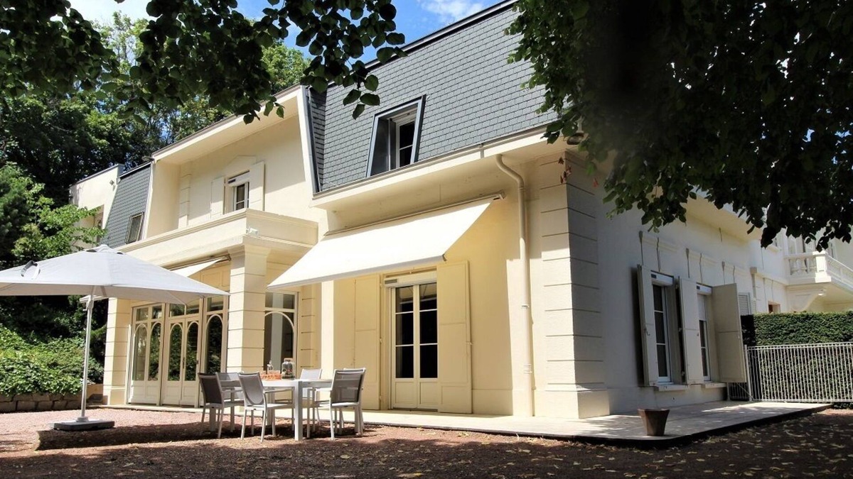 Saint-Genis-Laval Apartment | La Souveraine - SAINT-GENIS-LAVAL