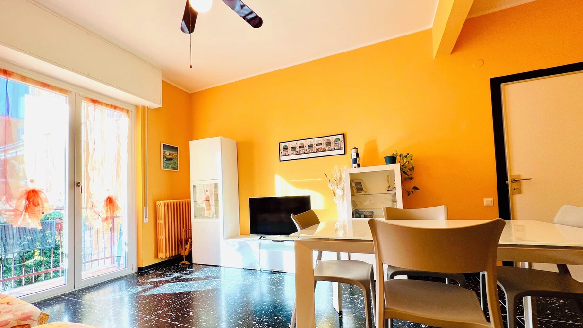 Spotorno Apartment | La Stella Marina - 150 metri dal Mare con Box auto
