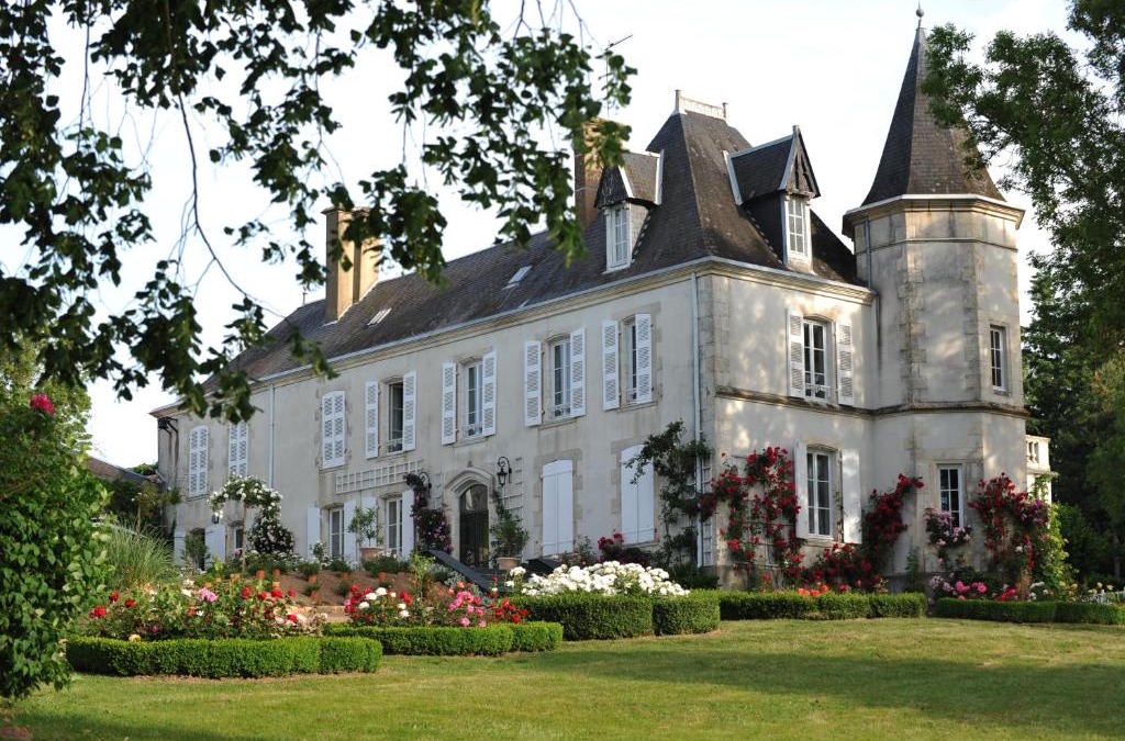Mareuil-Sur-Lay-Dissais Bed & Breakfast | La Suite Venise au Château de Saint-André