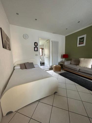 Dronero Apartment | LA TANA Guest House