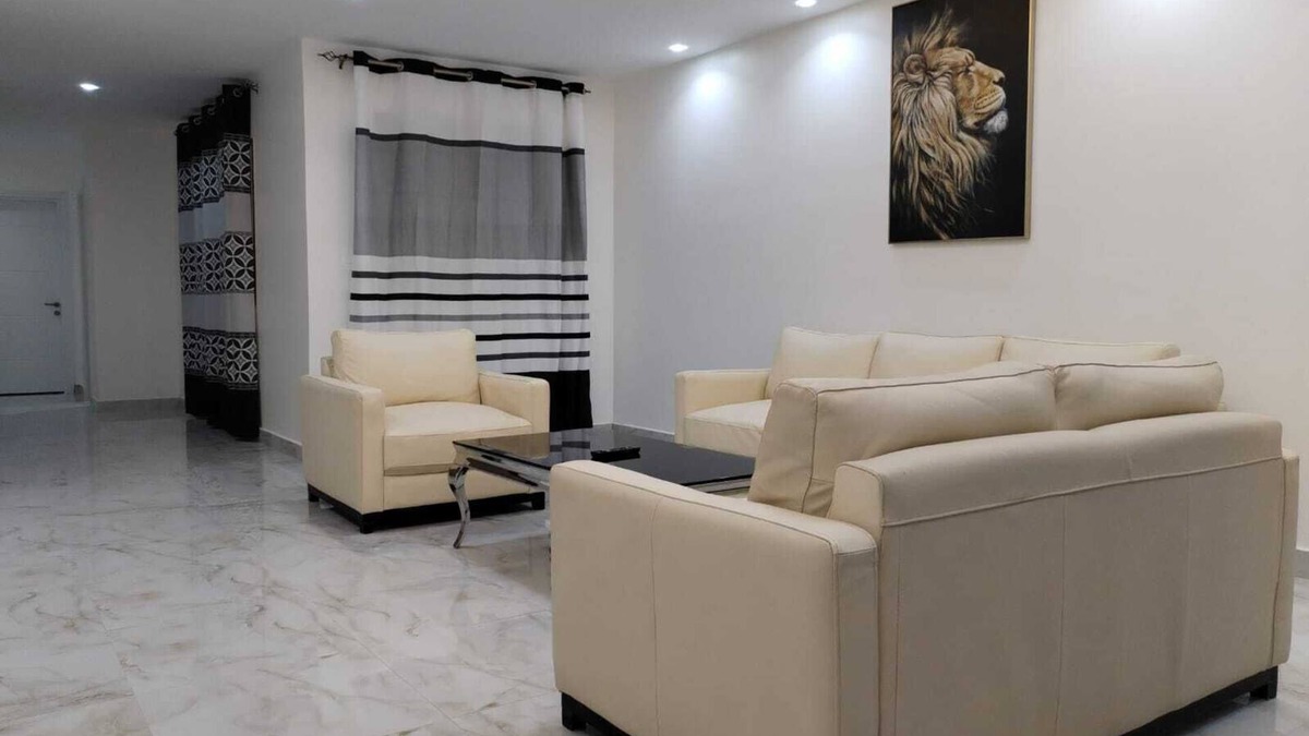Dakar Apartment | La Tanière