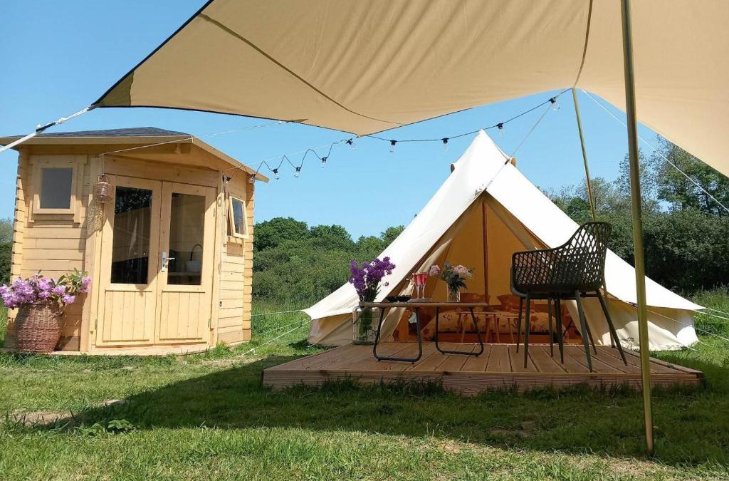Ploumilliau Bed & Breakfast | La tente de kergomar