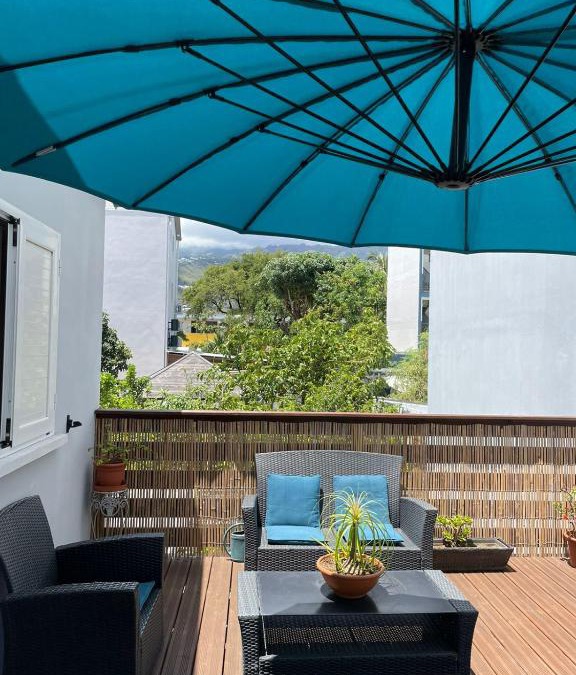 Saint-Denis Apartment | La Terrasse des manguiers