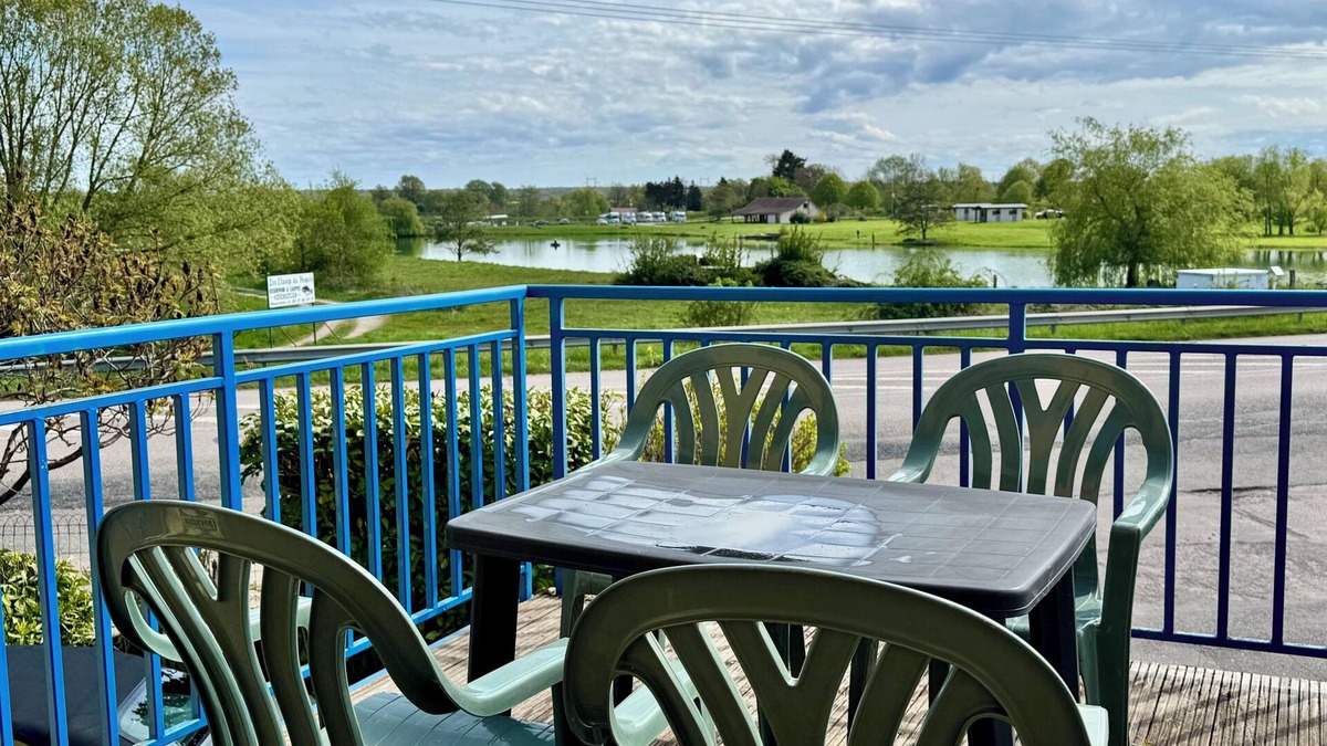 Socourt Condo | La Terrasse vue étangs, Table soccer, board games by BookingFuté
