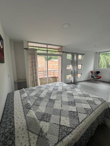 Ciudad Bolivar House | La terraza 2