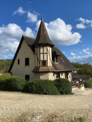 Bar-sur-Seine House | La Teyssière