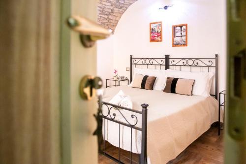 Bosa Historic Centre House | La Torre del Pozzo Guest House