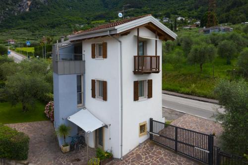Bolognano-Vignole House | La Torretta, Casa indipendente con parcheggio in zona tranquilla ad Arco