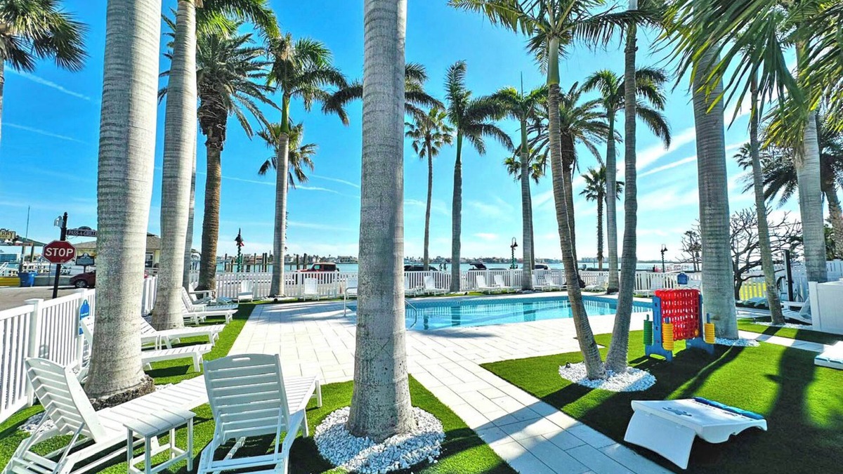 Pass-a-Grille Historic District Apartment | La Tortuga Historic Pass A Grille St Pete Beach 9