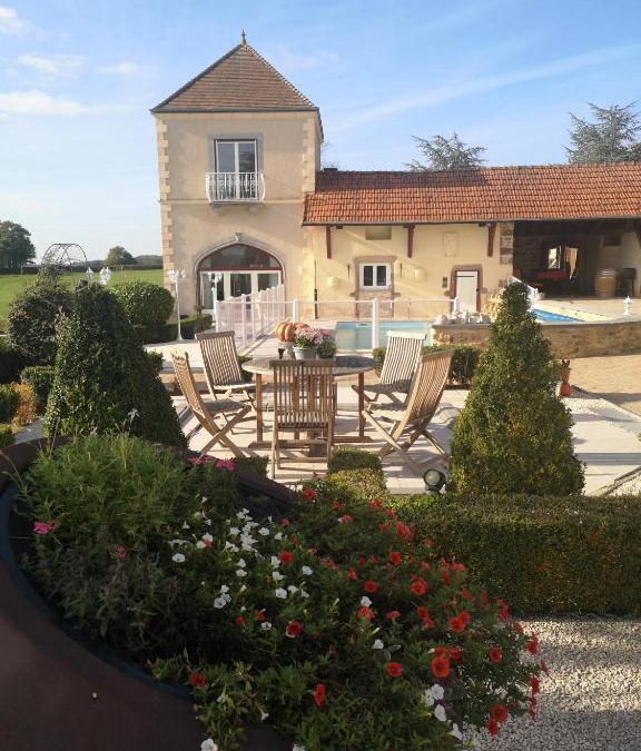 Essertenne House | La Tour D'Elaine