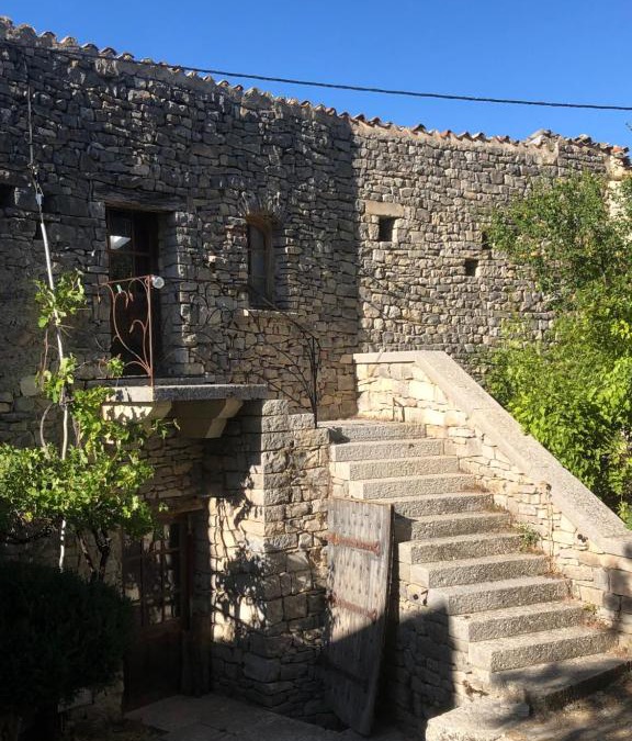 Saint-Auban-sur-L'Ouveze House | La Tour des Baronnies à la Porte de l eau